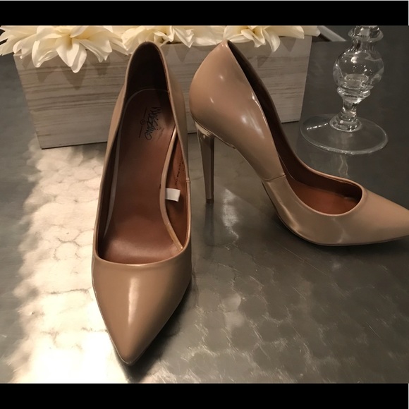 Mossimo Nude Heels - Picture 2 of 3